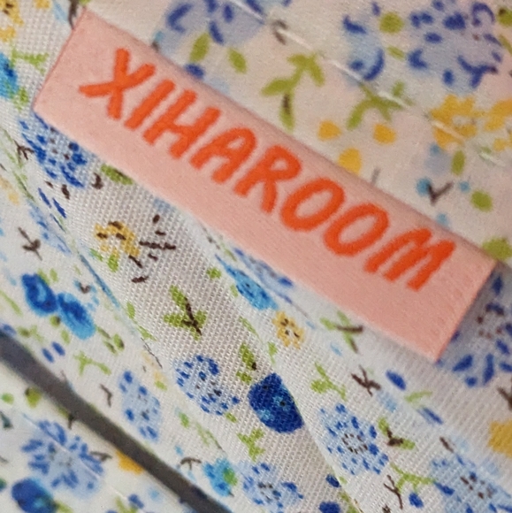 ❤️ Blue Roses Dog Dress Med NEW - Picture 4 of 5